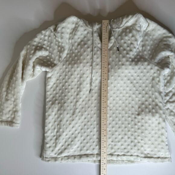 Dylan Womens Polka Dots Faux Fur Pullover in White Sz M | Comfy Cozy Casual Soft - Picture 13 of 15